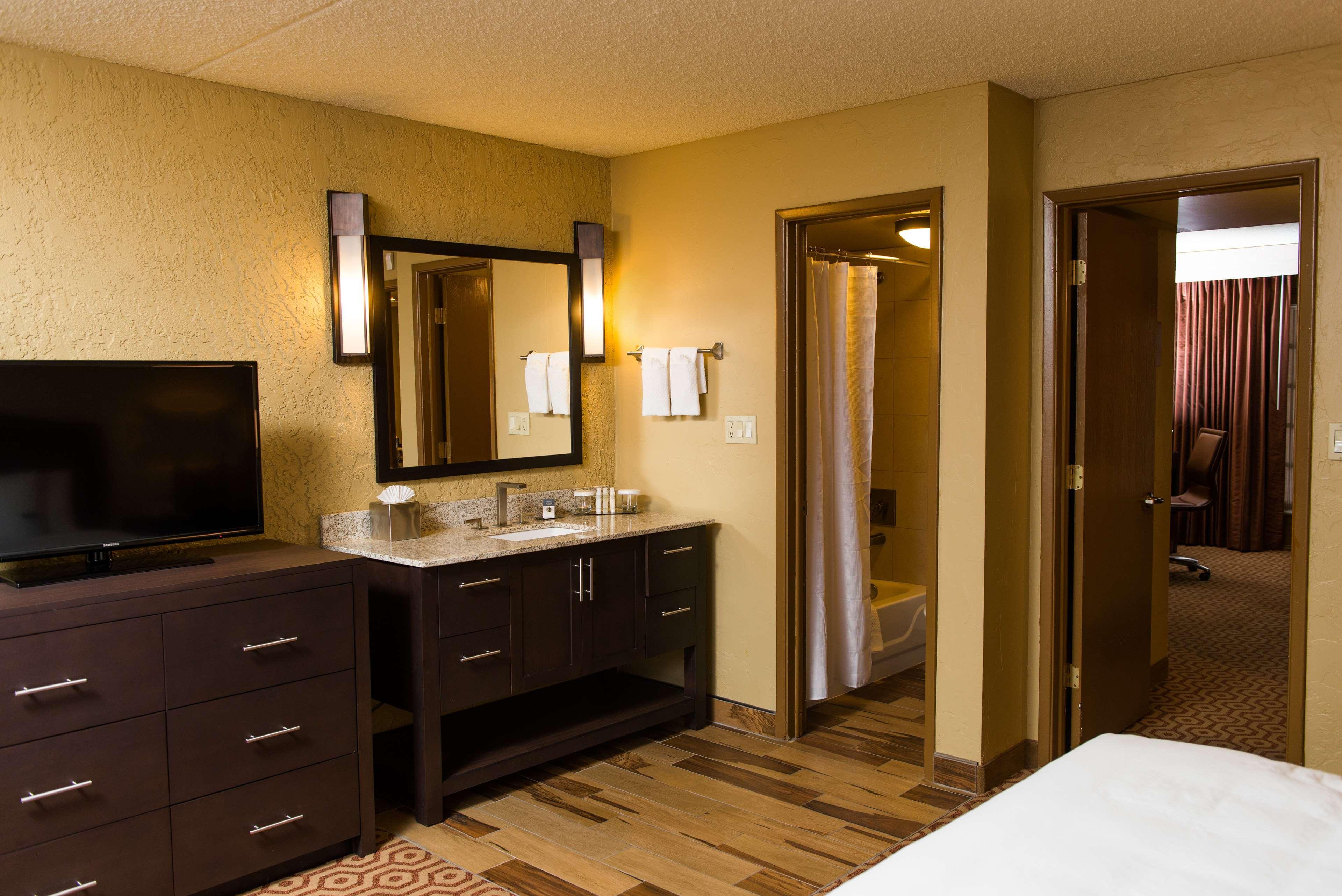 Doubletree Suites By Hilton Tucson-Williams Center Esterno foto
