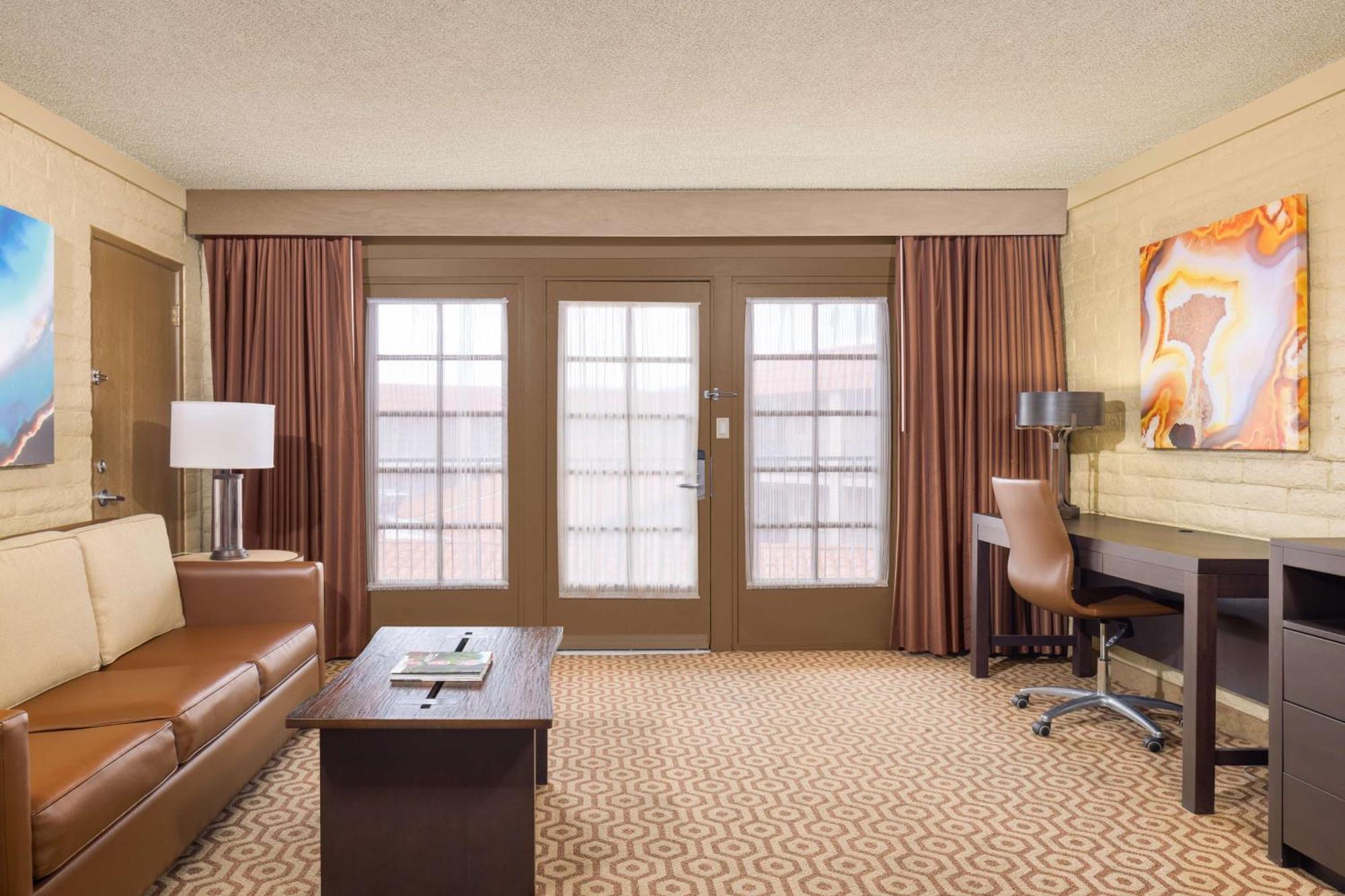 Doubletree Suites By Hilton Tucson-Williams Center Esterno foto